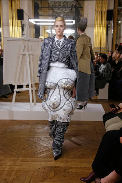 Look 27